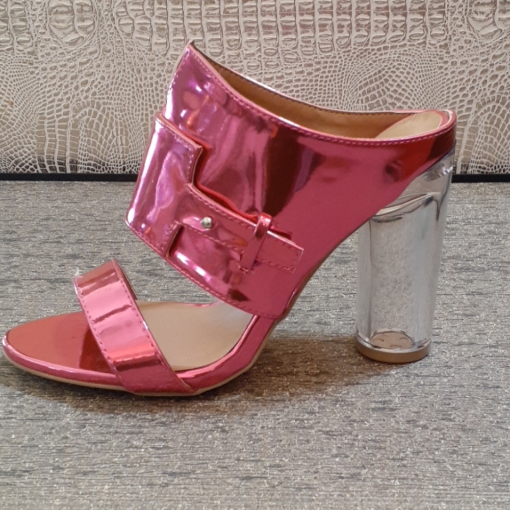 Ladies Shoe